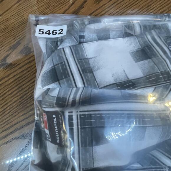 Southpole Shirt Mens XL Black White Checkered Plaid Short Sleeve Button Up Retro - Picture 9 of 9